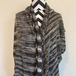 ELIE TAHARI linen long shrug shawl cardigan, M